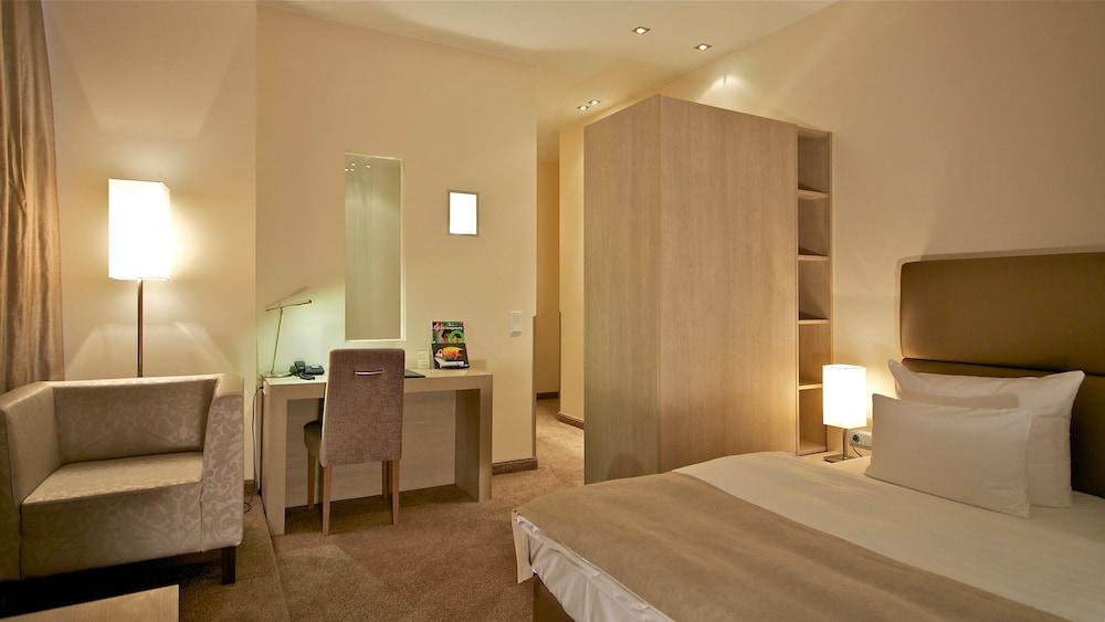 הוסום Thomas Hotel Spa & Lifestyle מראה חיצוני תמונה