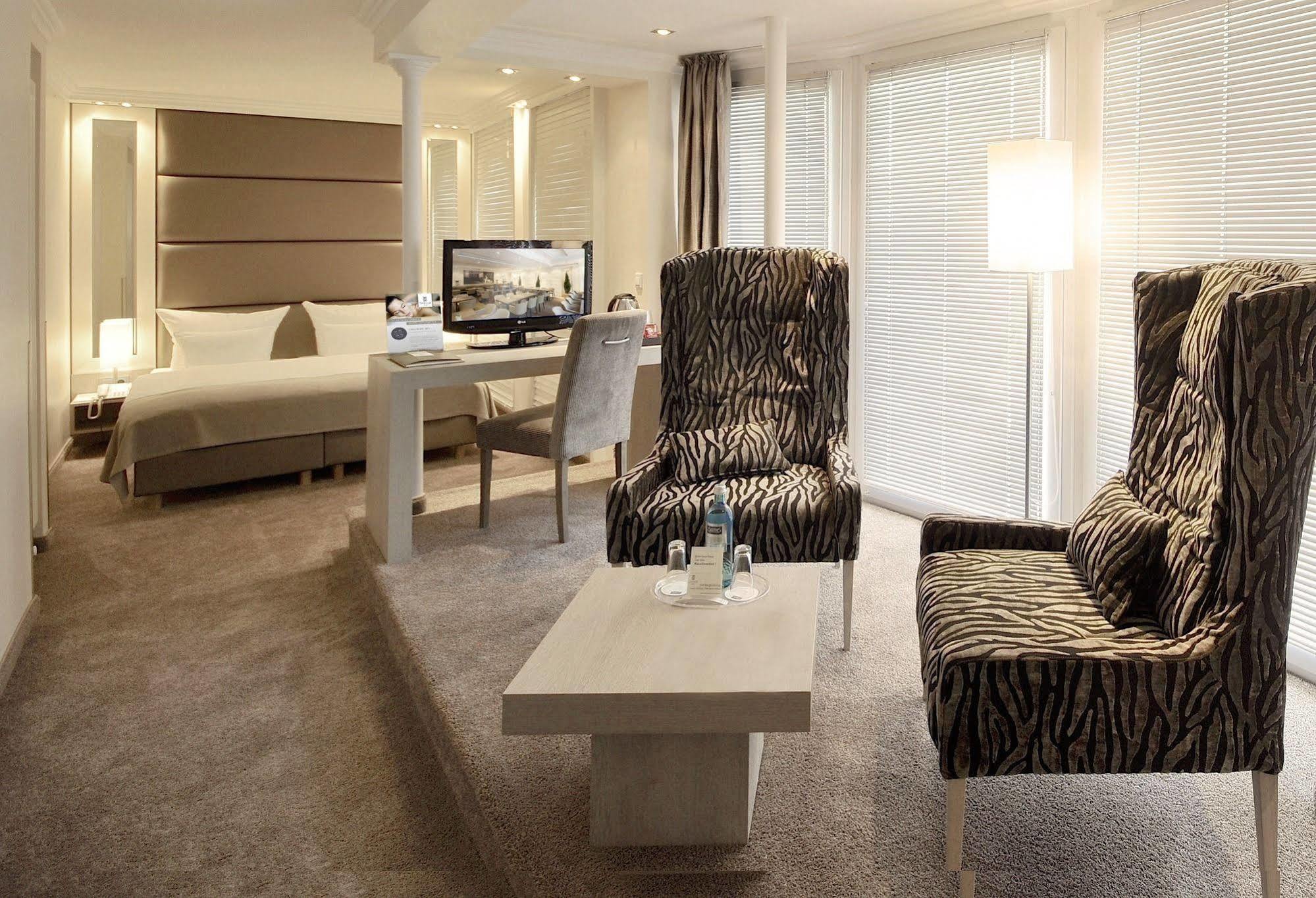 הוסום Thomas Hotel Spa & Lifestyle מראה חיצוני תמונה